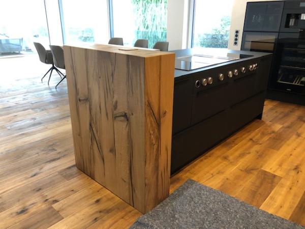 Küchenelement aus Altholz Eiche Waldmoor