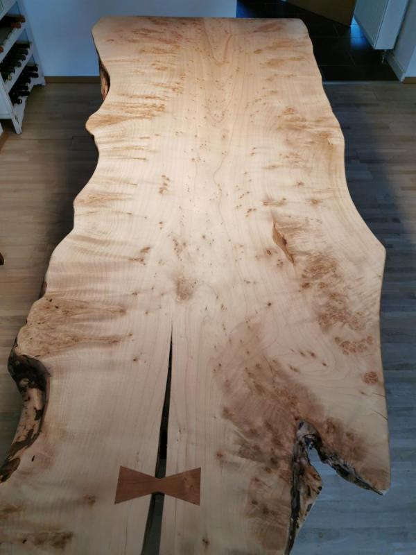 Holztisch aus Ahorn