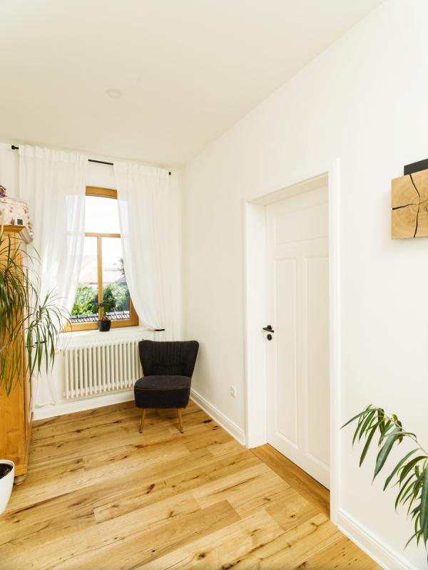 Parkettboden und Fenster aus Eiche in Bockenheim 