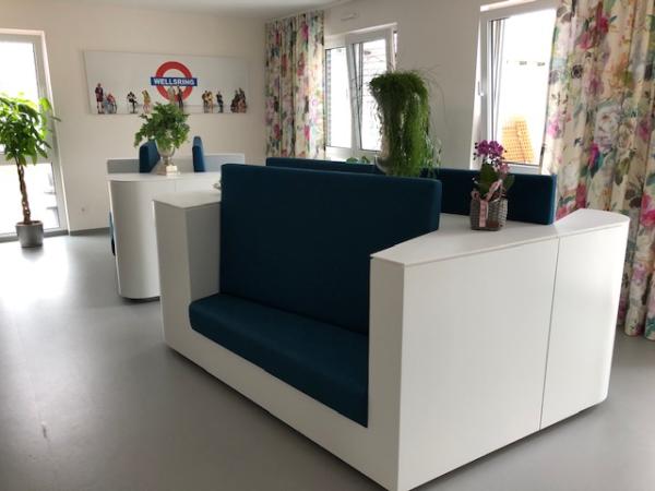 Sitzgelegenheiten für ein Wartezimmer