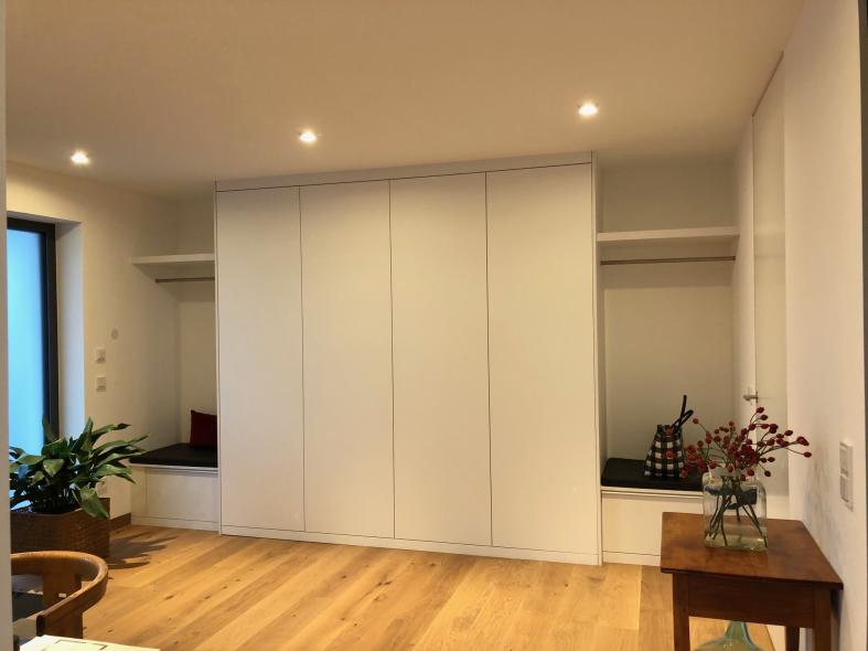 Große Garderobe für Kund ein Ellerstadt
