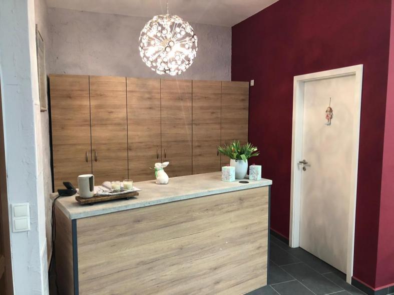 Haarschneider in Großkarlbach